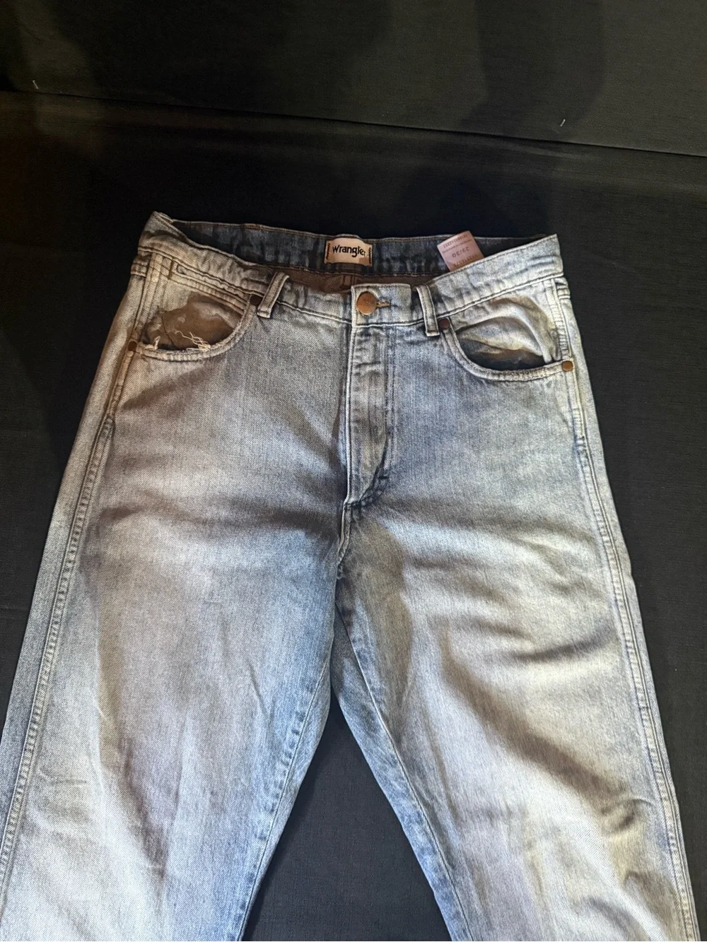 Wrangler Men's Washed Light Blue Relaxed Jeans